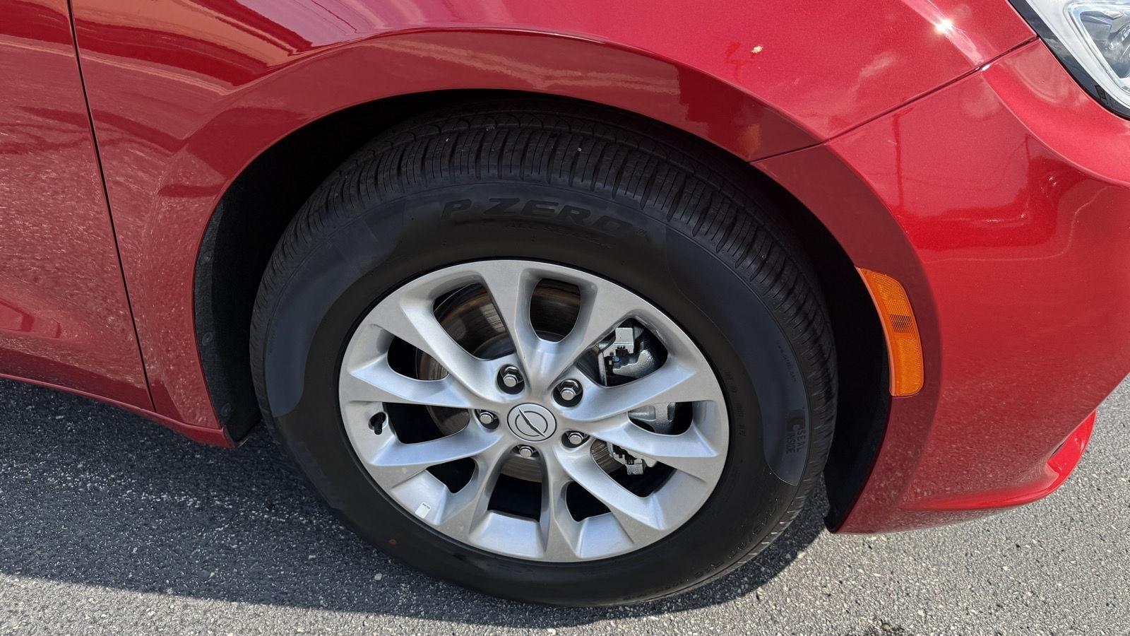 Chrysler Pacifica Limited 2026