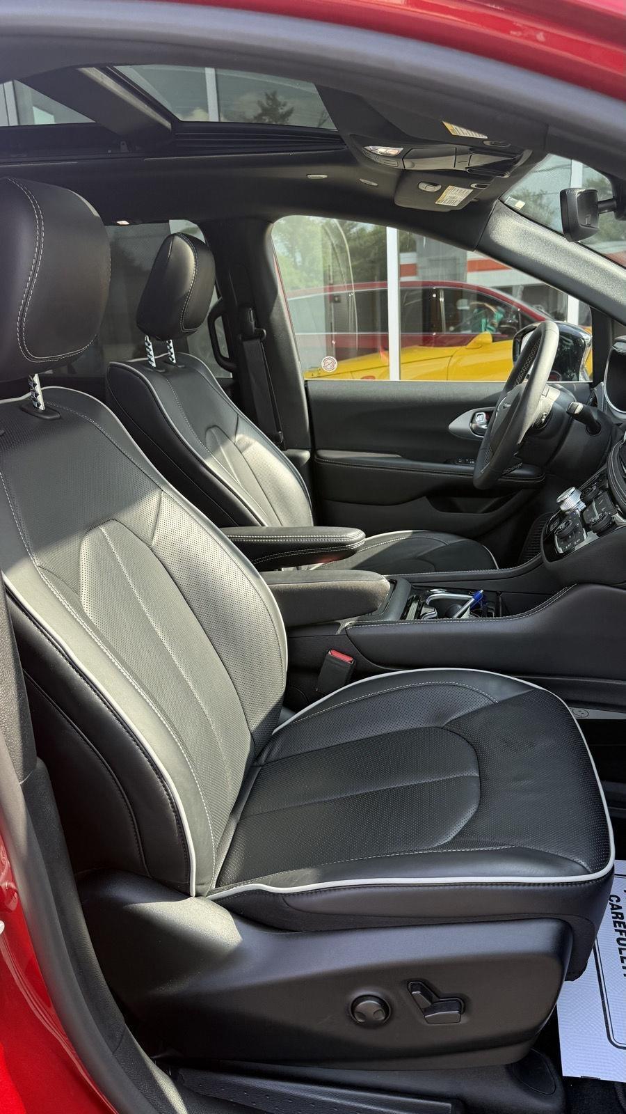 Chrysler Pacifica Limited 2026