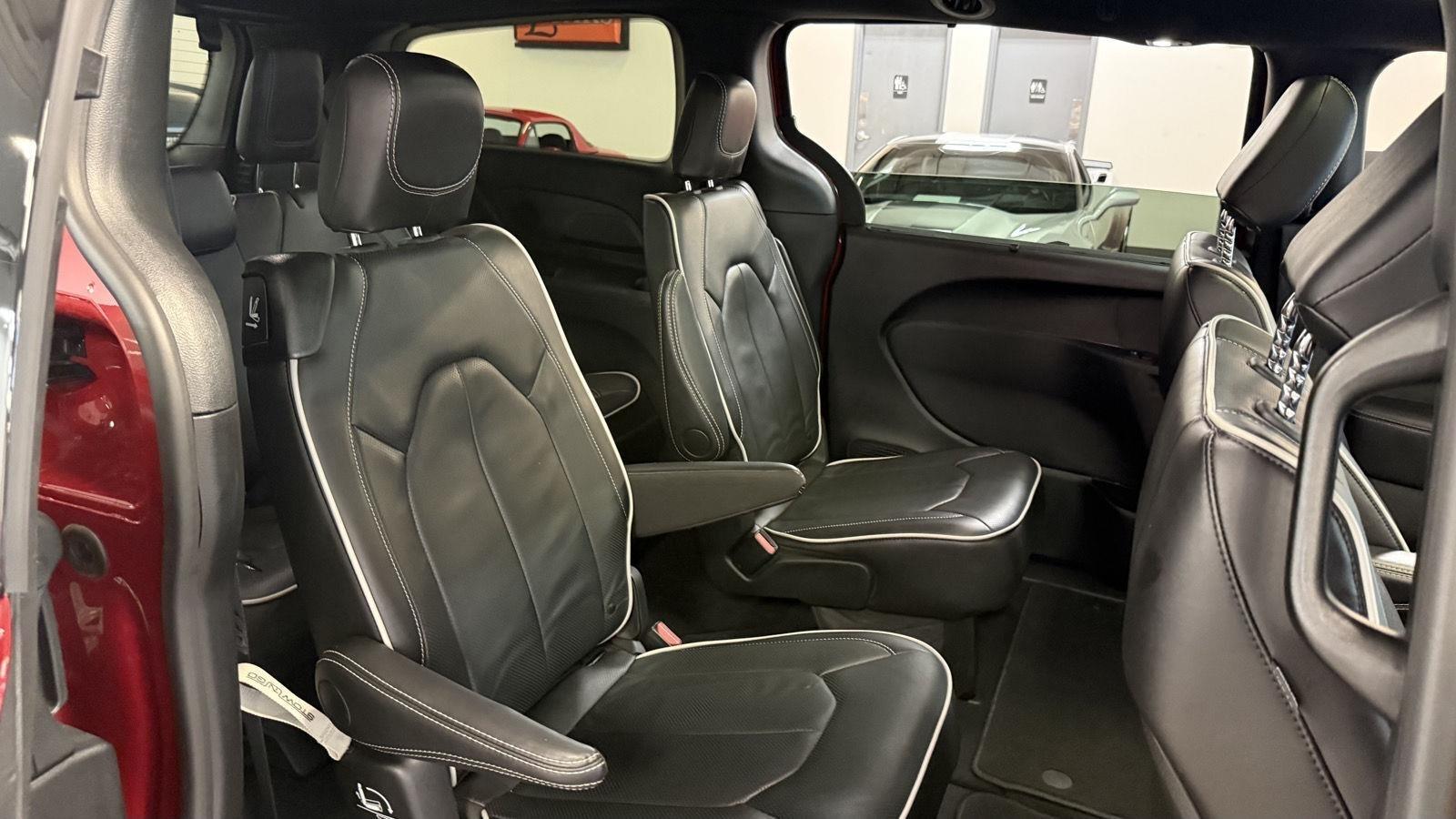 Chrysler Pacifica Limited 2026