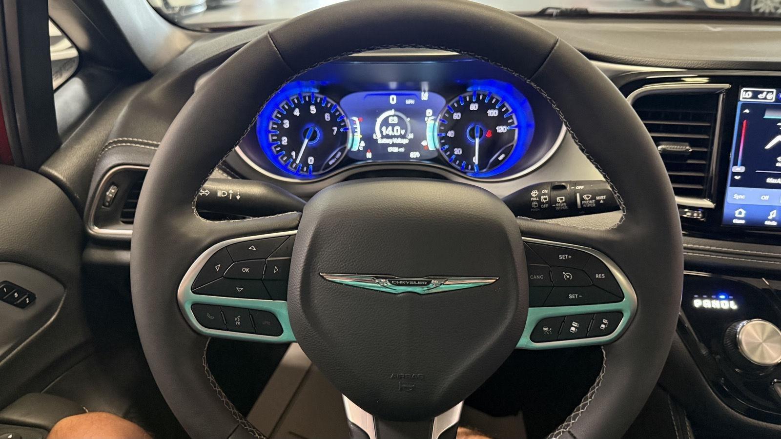 Chrysler Pacifica Limited 2026