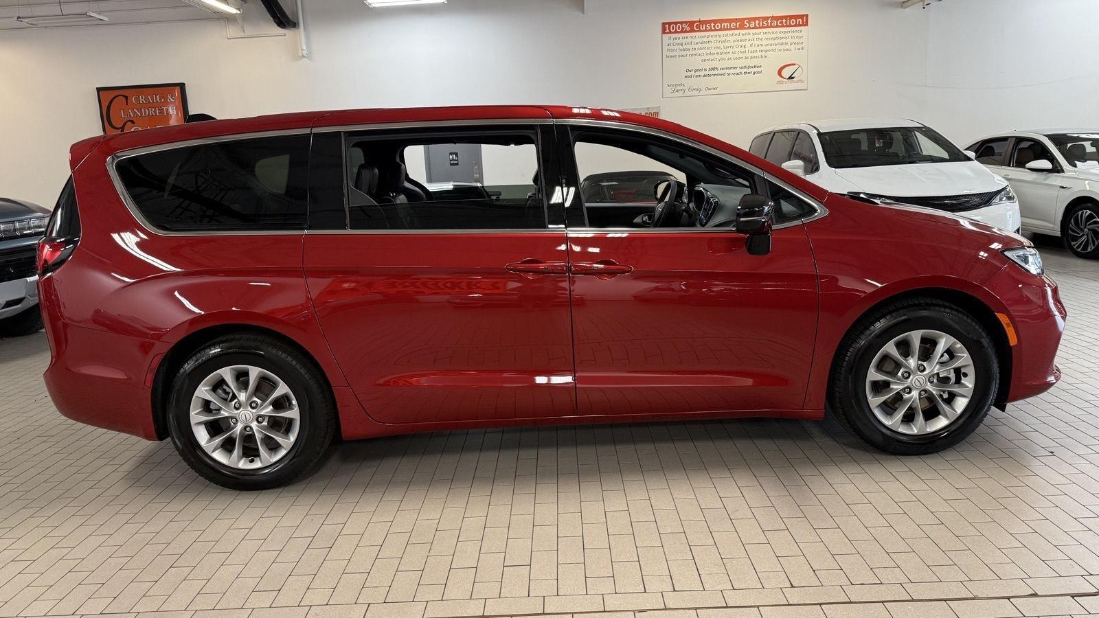 Chrysler Pacifica Limited 2026