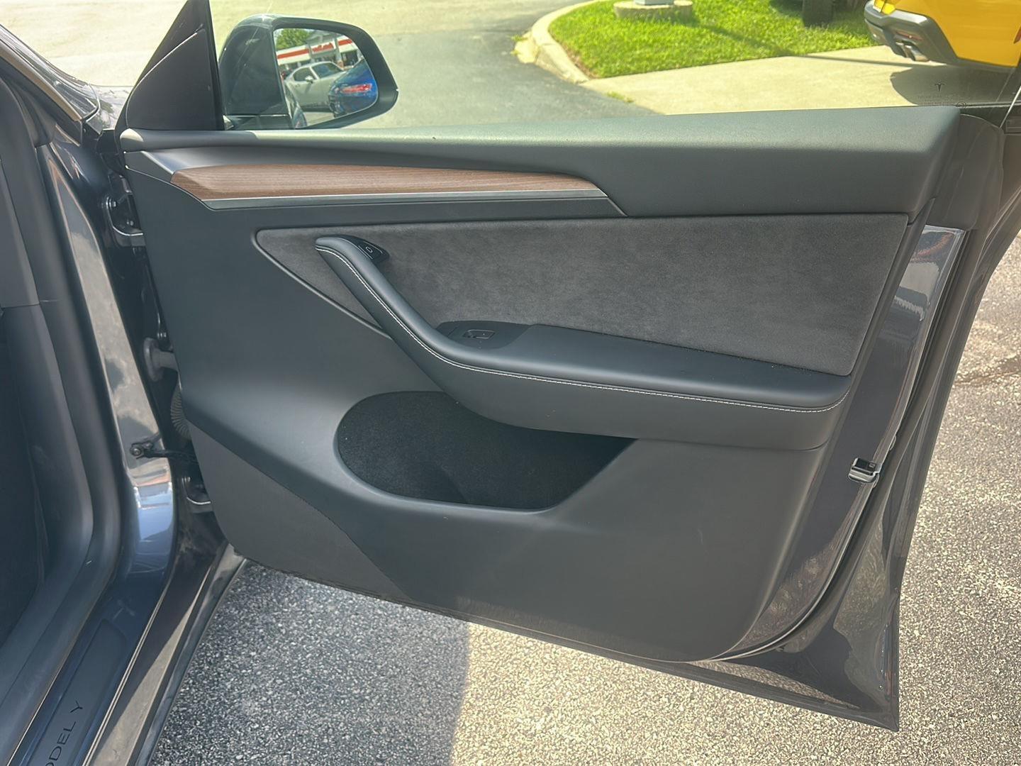 Tesla Model Y Long Range 2023