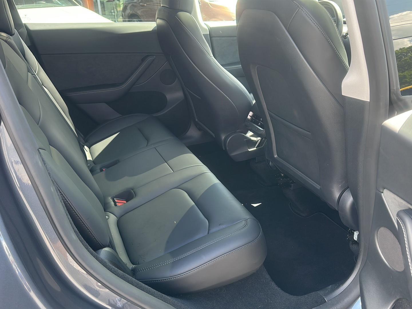 Tesla Model Y Long Range 2023