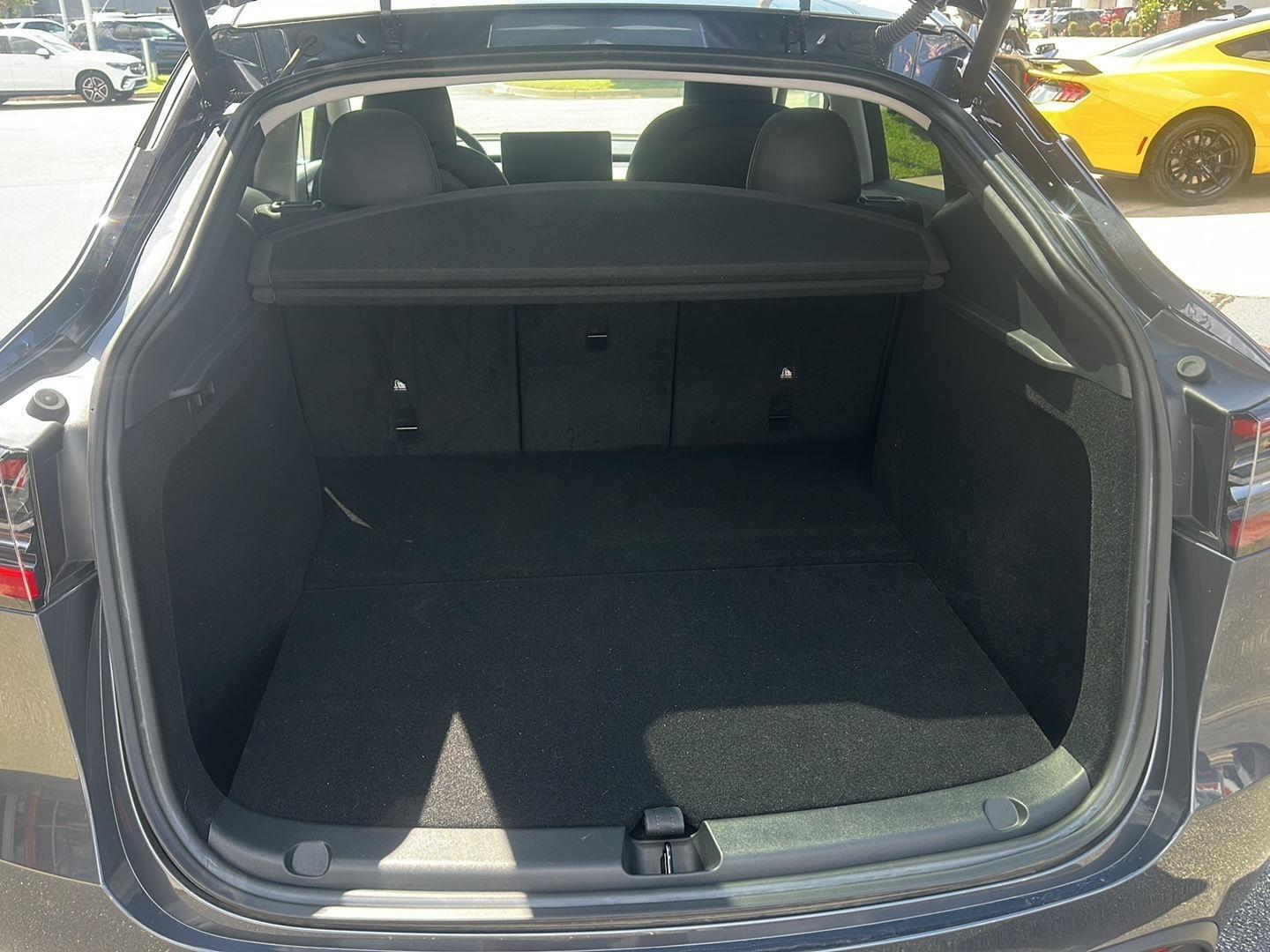 Tesla Model Y Long Range 2023