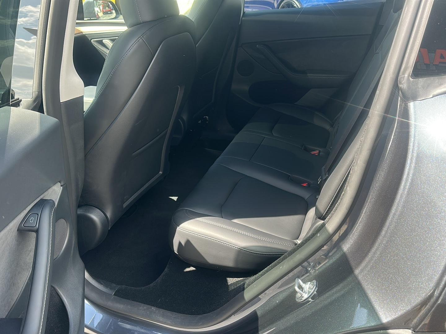 Tesla Model Y Long Range 2023