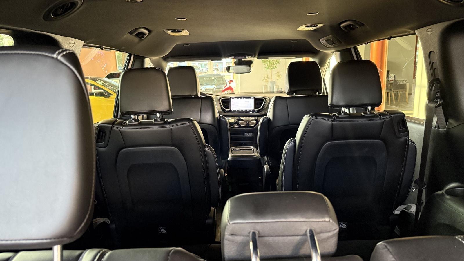 Chrysler Pacifica Touring L AWD 2023