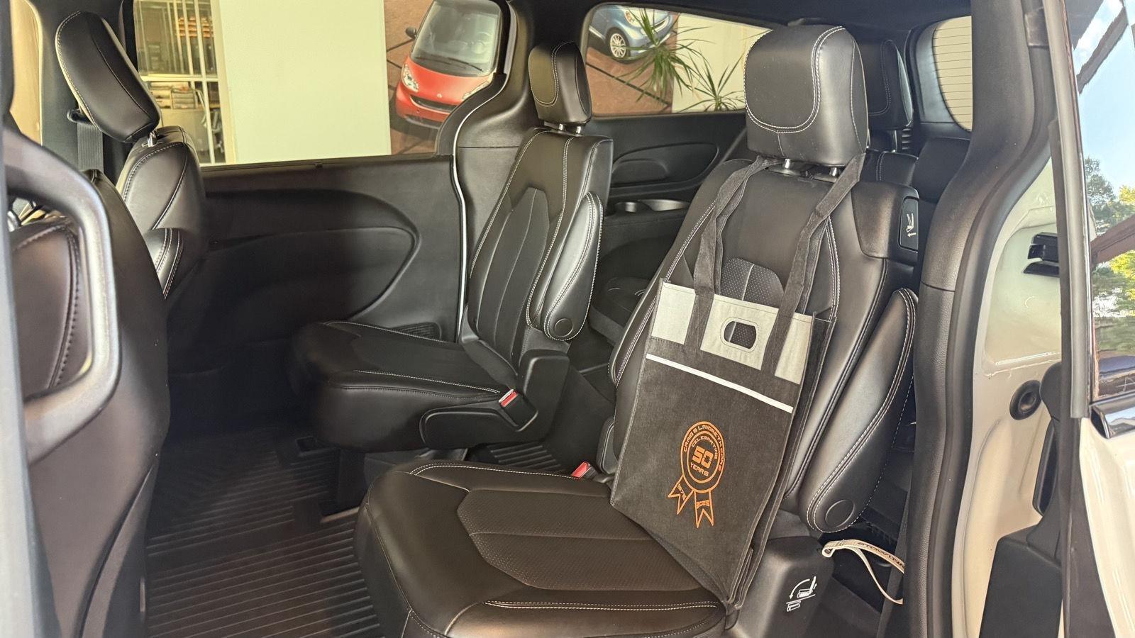 Chrysler Pacifica Touring L AWD 2023