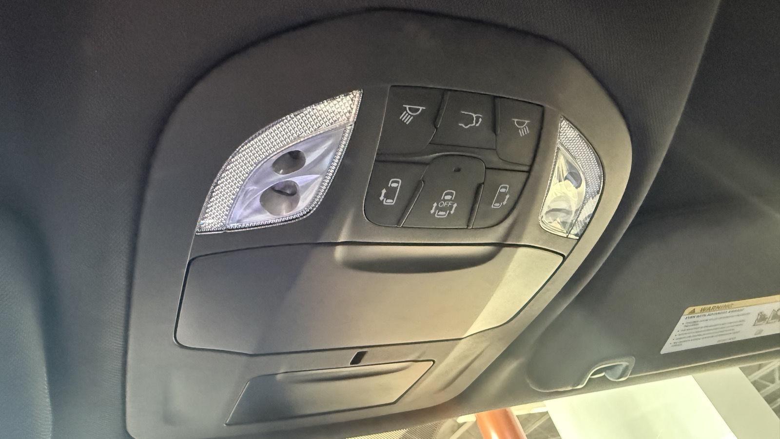 Chrysler Pacifica Touring L AWD 2023