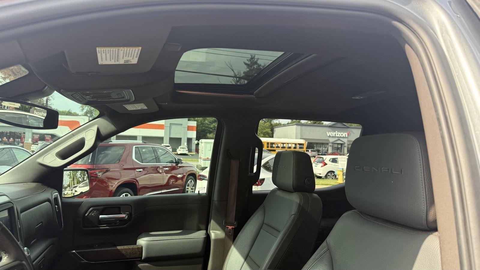 GMC Sierra 1500 Denali Crew Cab 4WD 2021