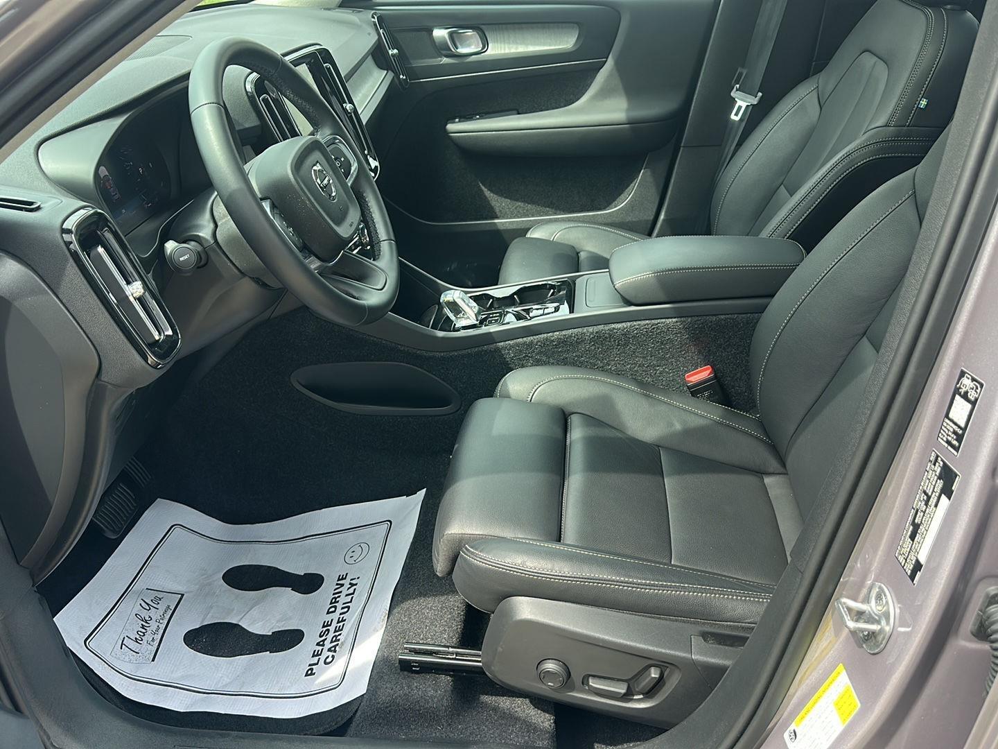 Volvo XC40 B5 Plus Dark AWD 2026