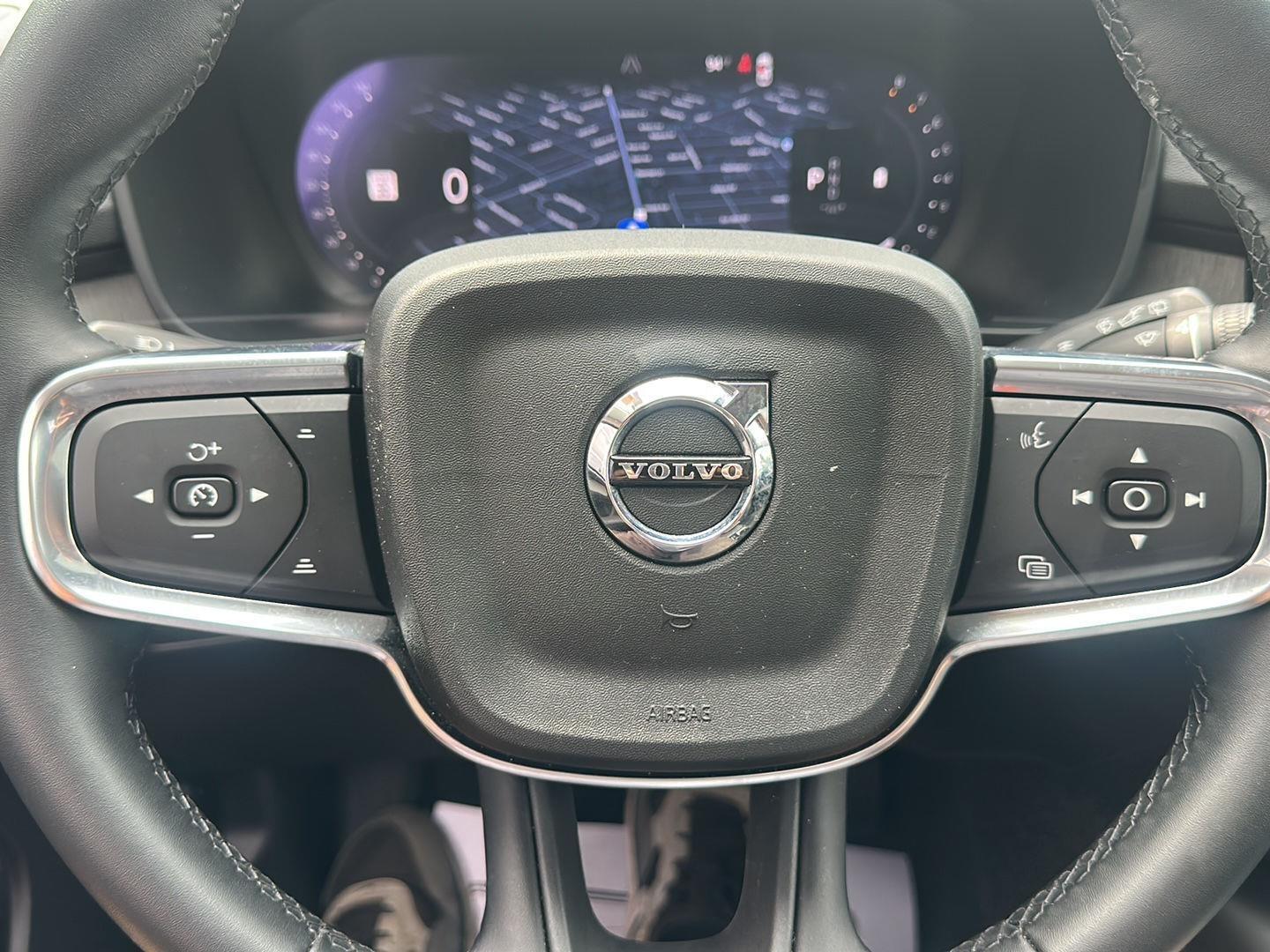 Volvo XC40 B5 Plus Dark AWD 2026