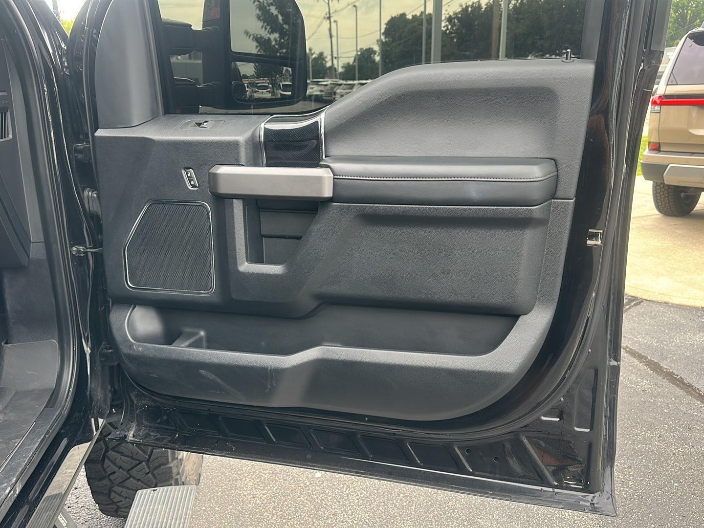Ford F-350 SD Platinum Crew Cab Long Box 4WD 2020