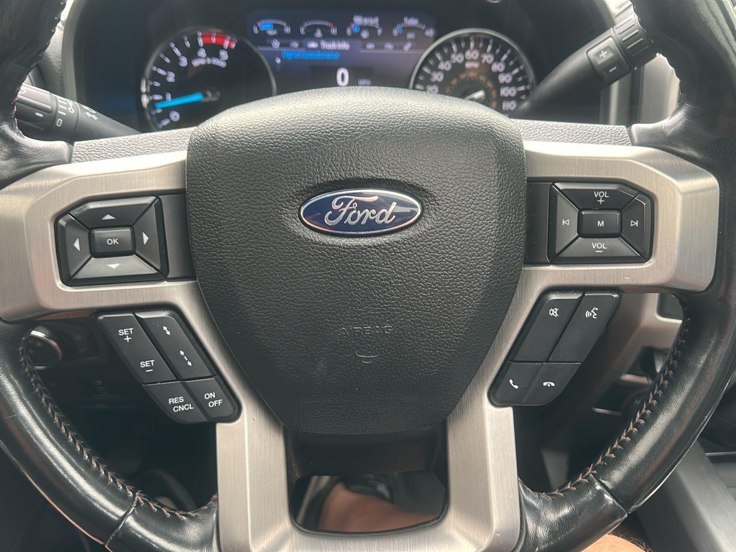 Ford F-350 SD Platinum Crew Cab Long Box 4WD 2020