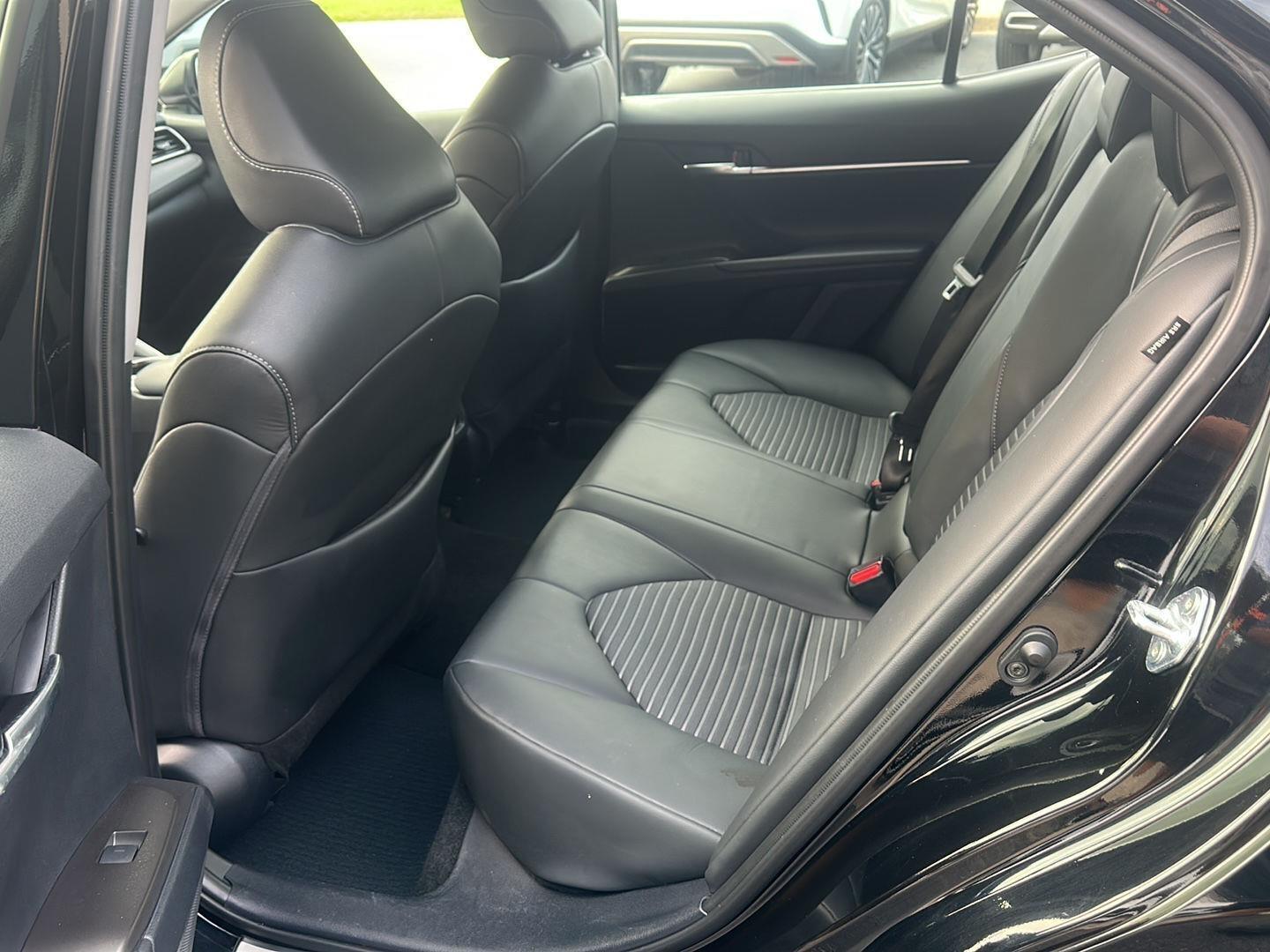 Toyota Camry SE 2024