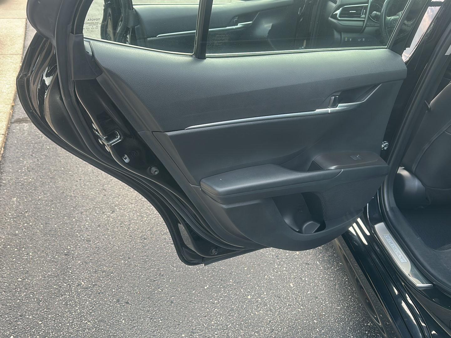 Toyota Camry SE 2024