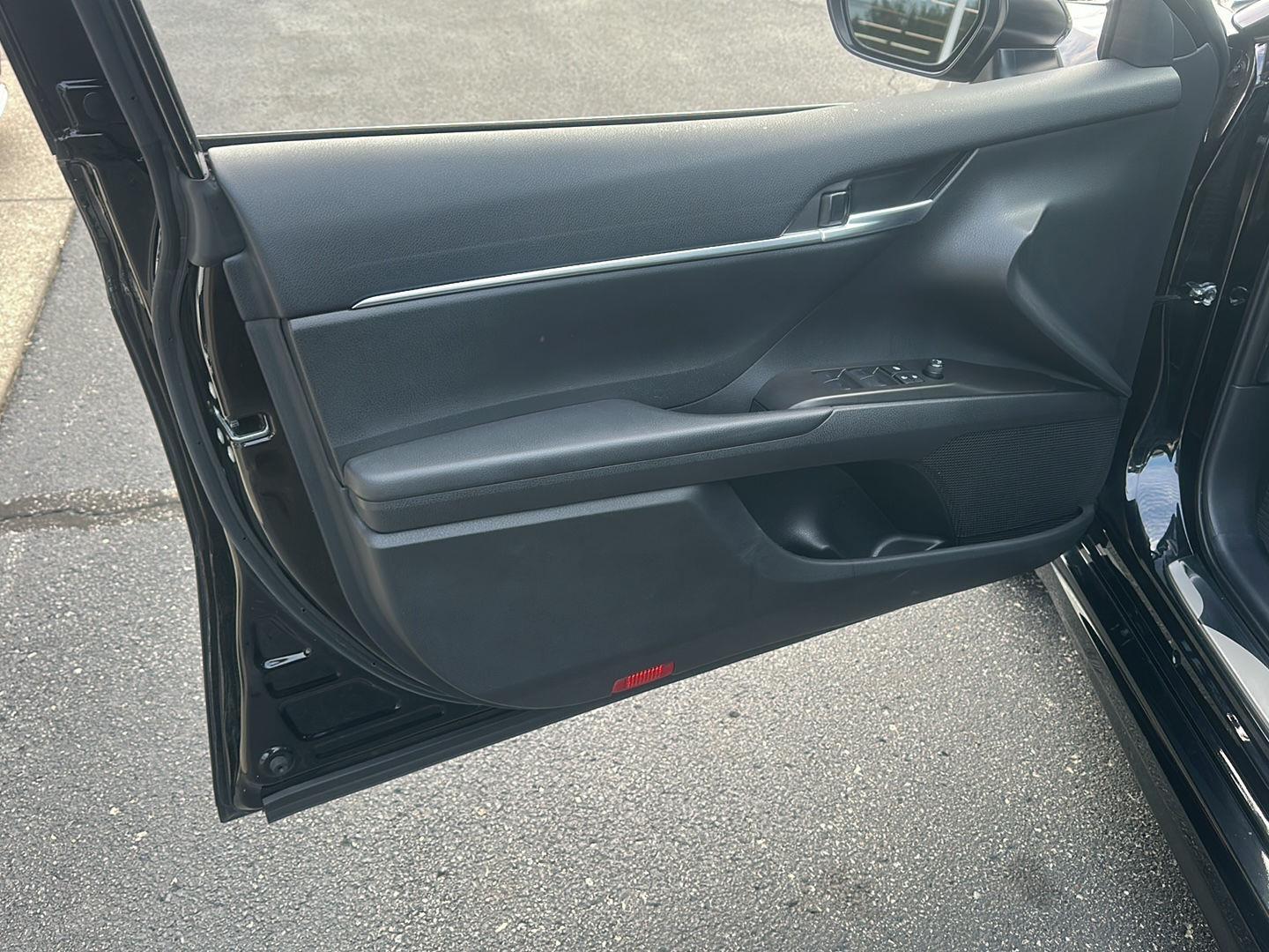 Toyota Camry SE 2024