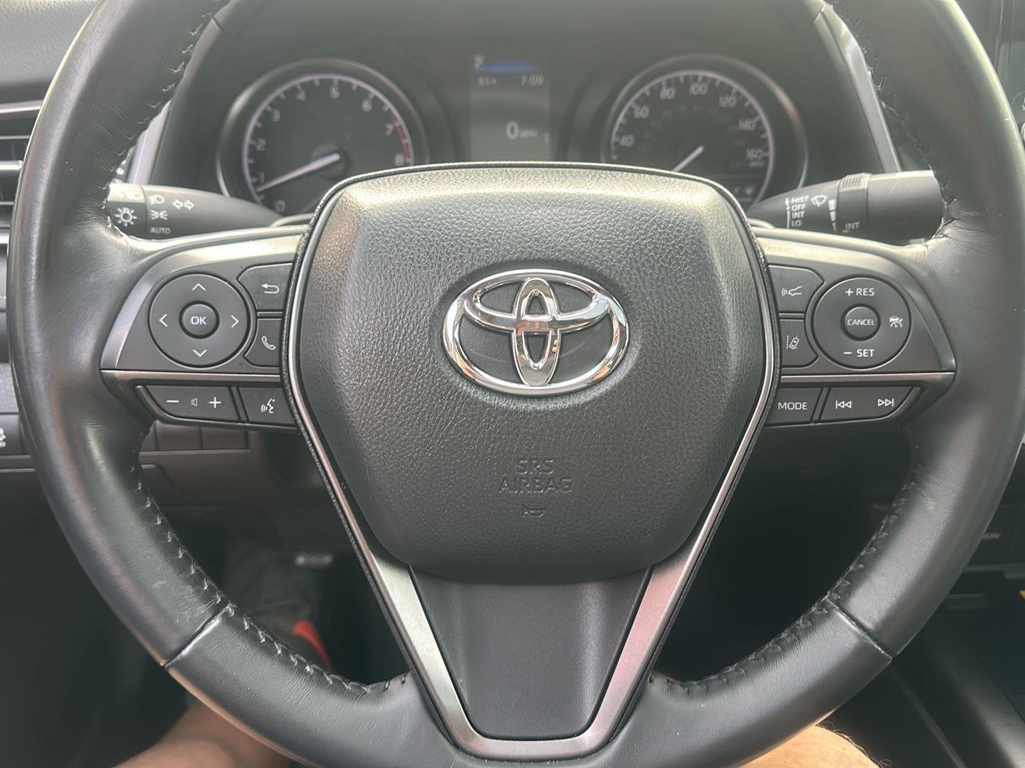 Toyota Camry SE 2024