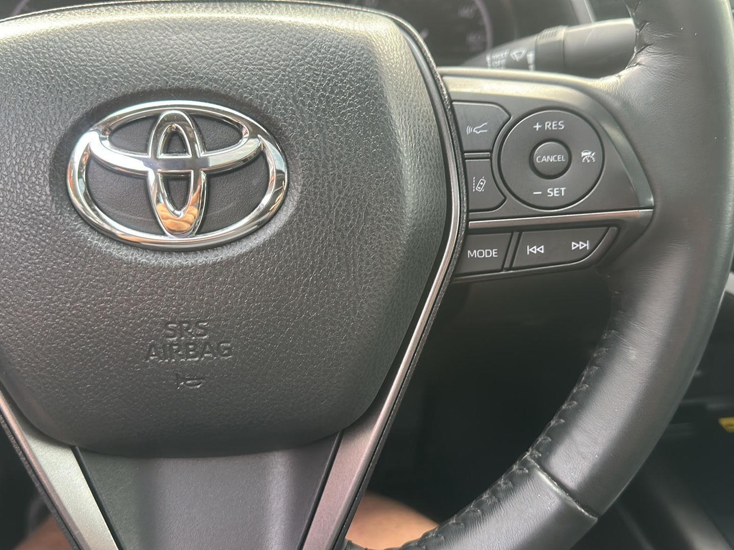 Toyota Camry SE 2024
