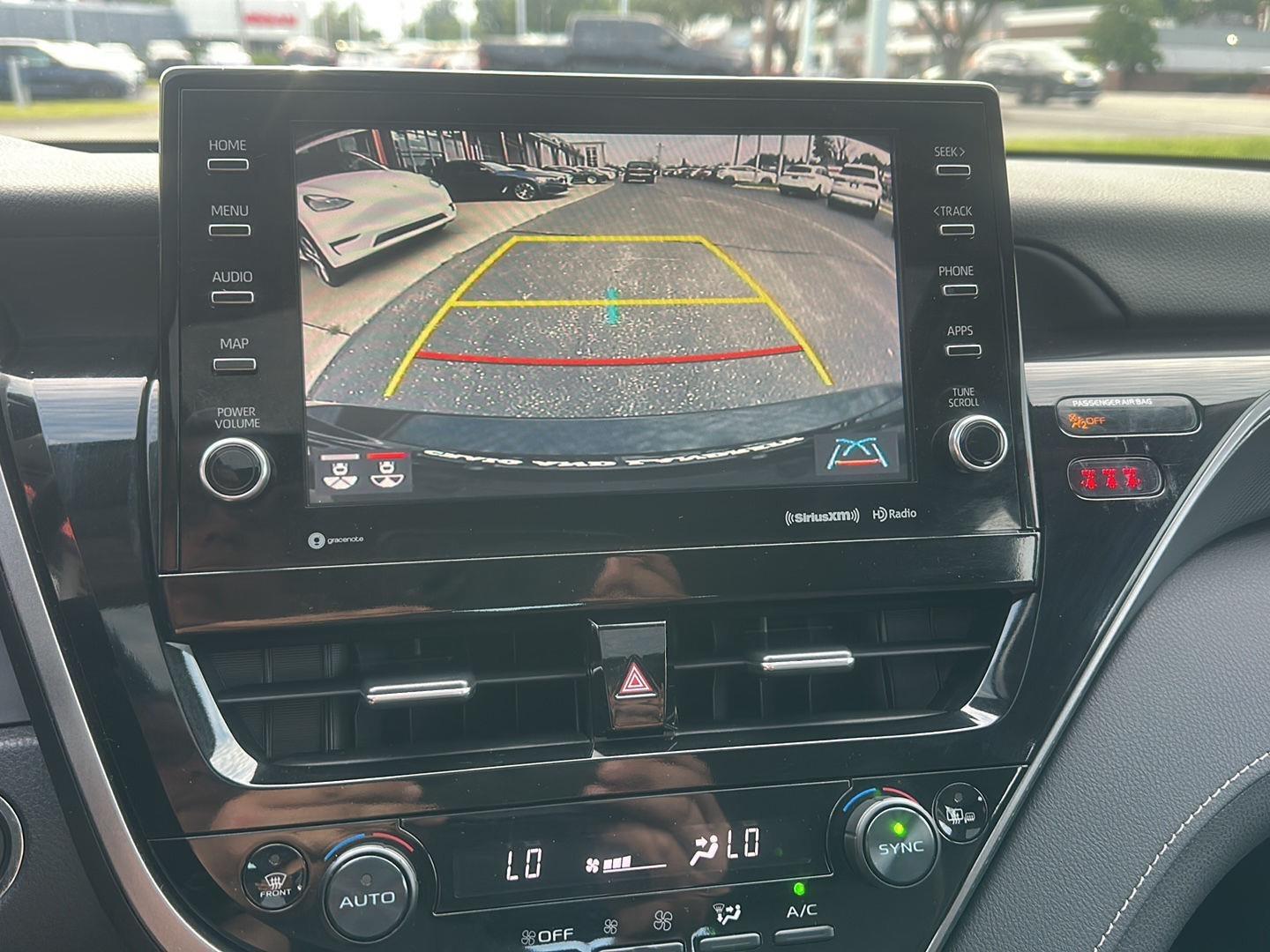 Toyota Camry SE 2024