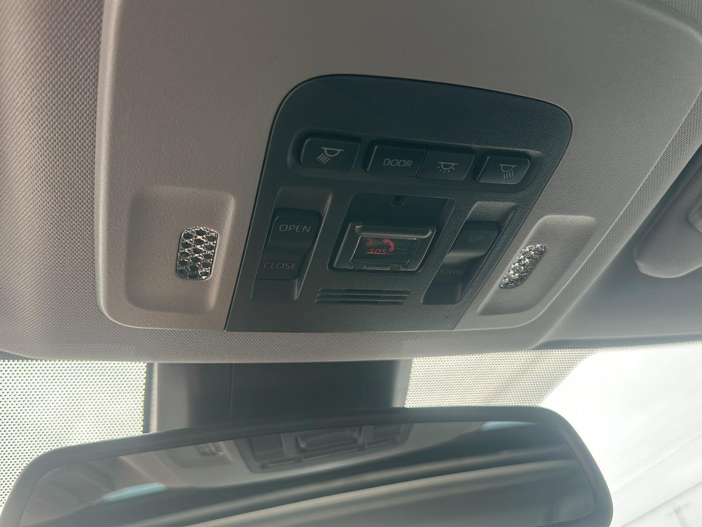 Toyota Camry SE 2024