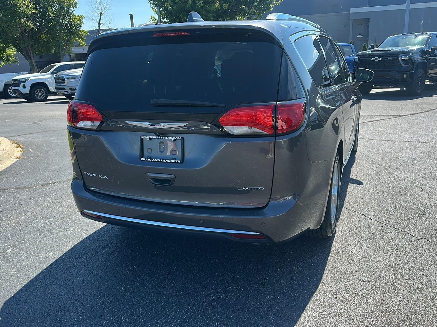 Chrysler Pacifica Limited 2019