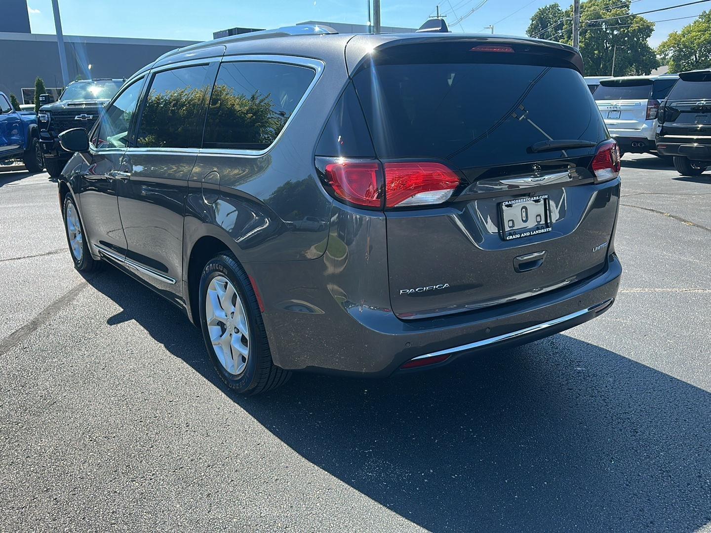 Chrysler Pacifica Limited 2019