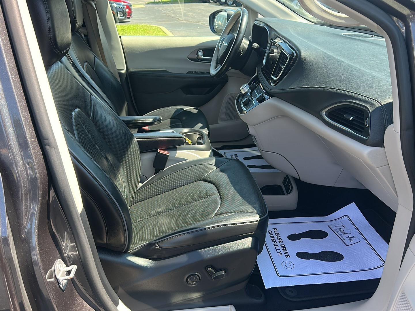 Chrysler Pacifica Limited 2019