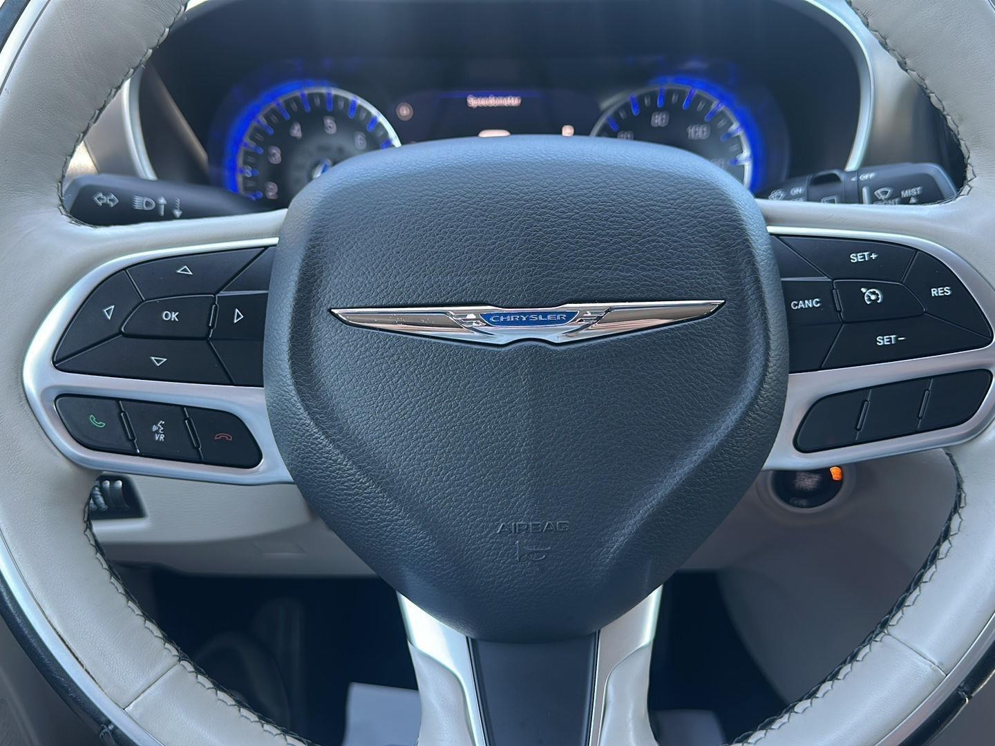 Chrysler Pacifica Limited 2019