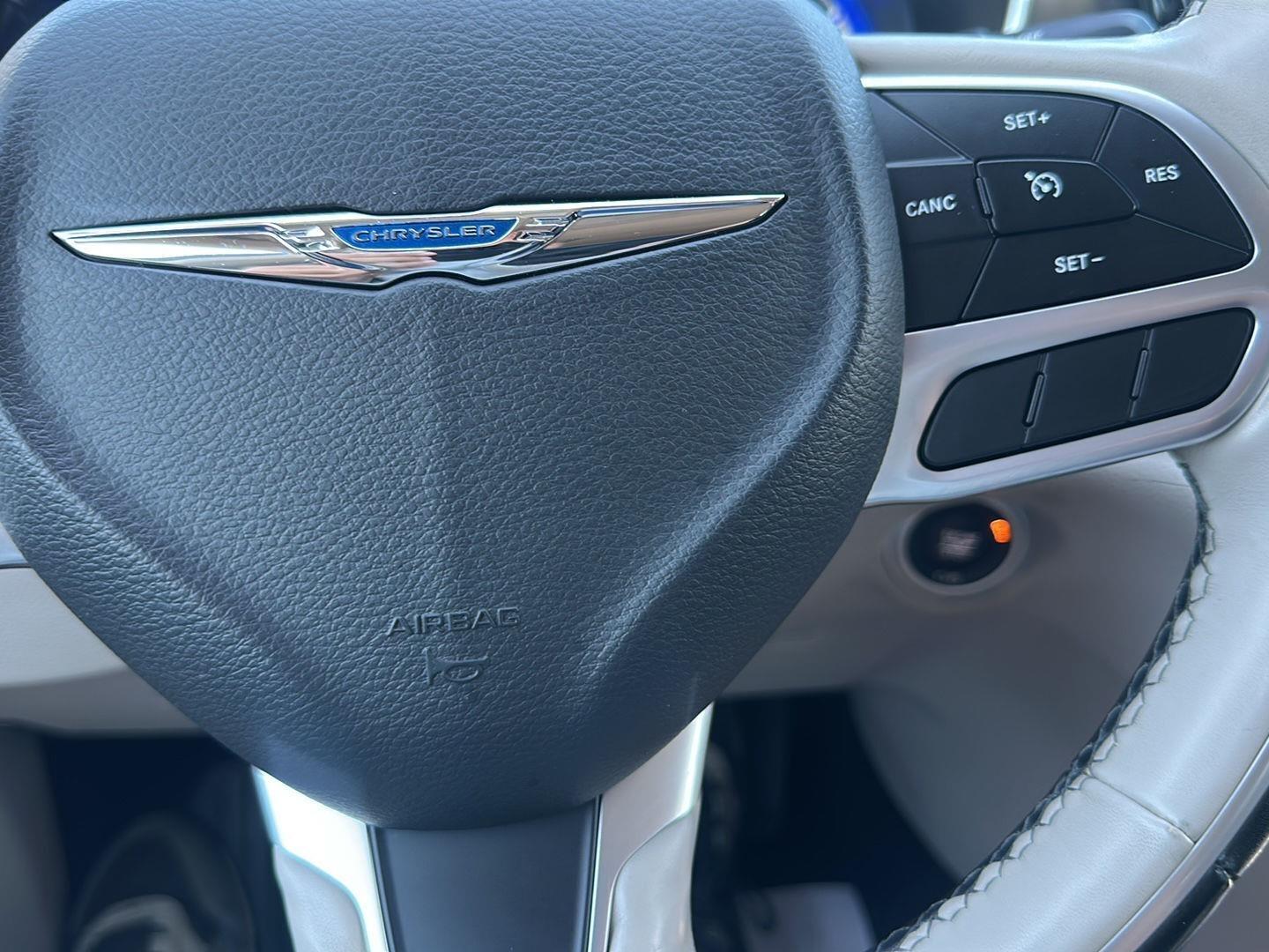 Chrysler Pacifica Limited 2019