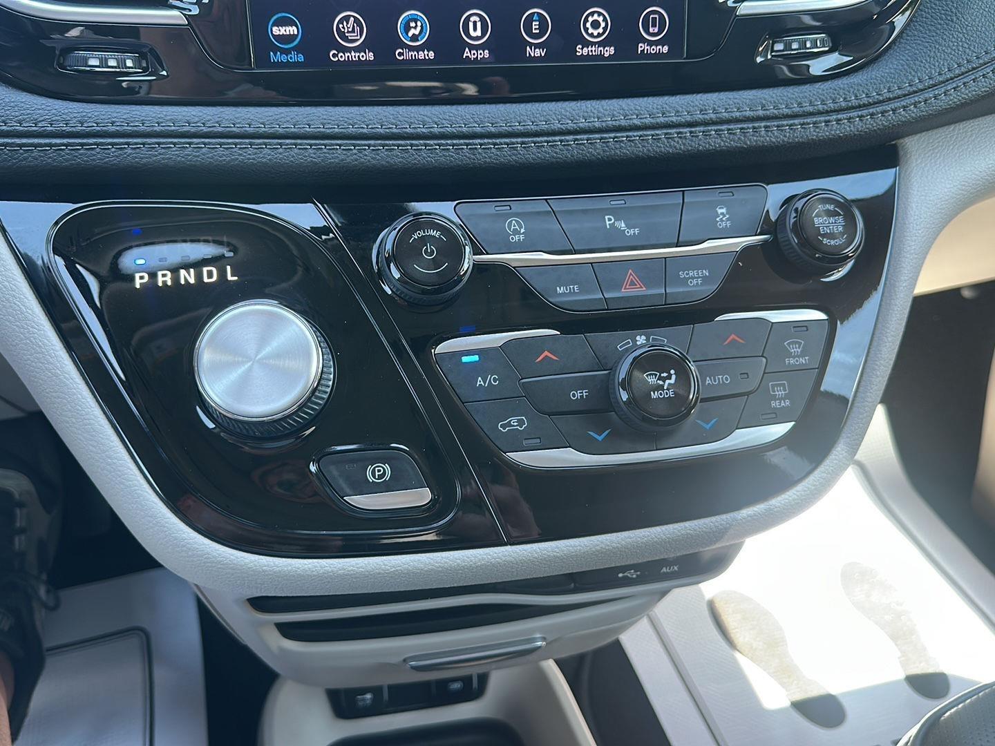 Chrysler Pacifica Limited 2019
