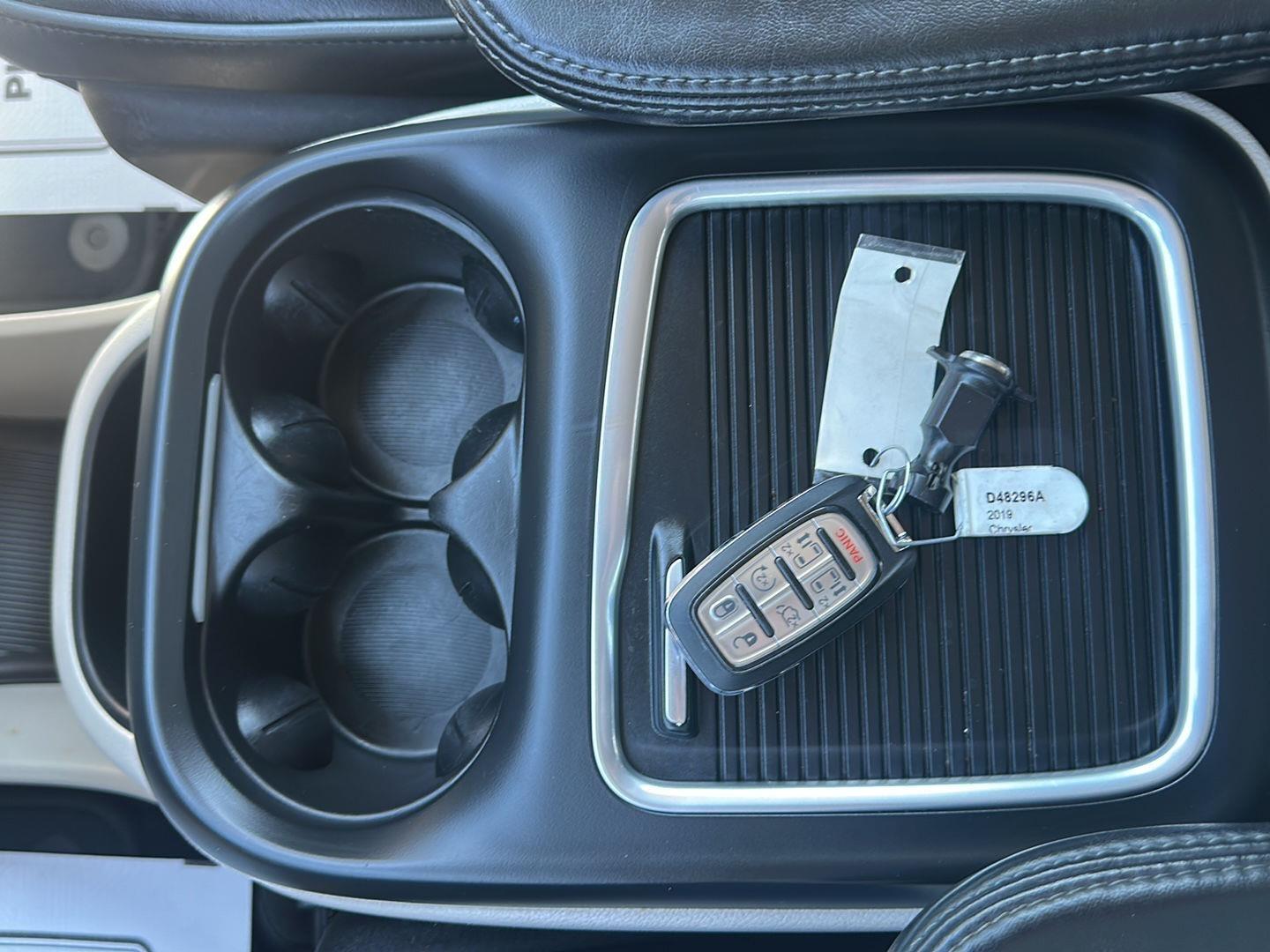 Chrysler Pacifica Limited 2019