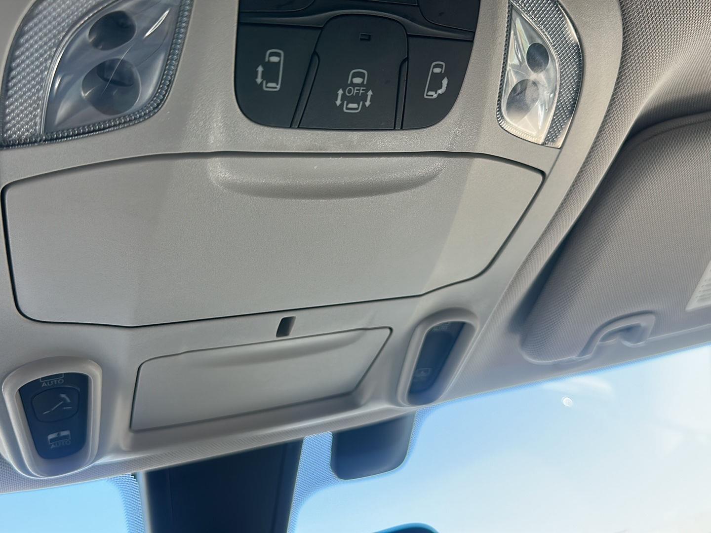 Chrysler Pacifica Limited 2019