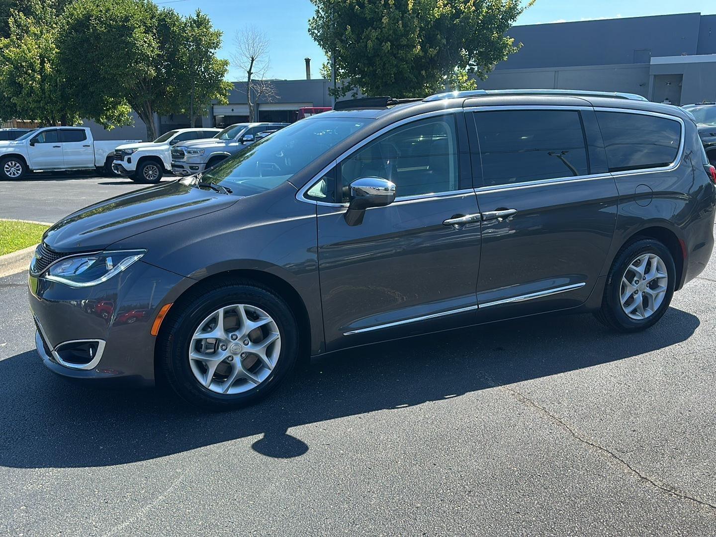 Chrysler Pacifica Limited 2019