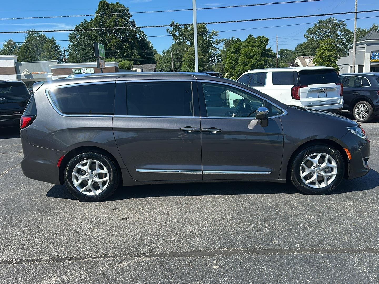 Chrysler Pacifica Limited 2019