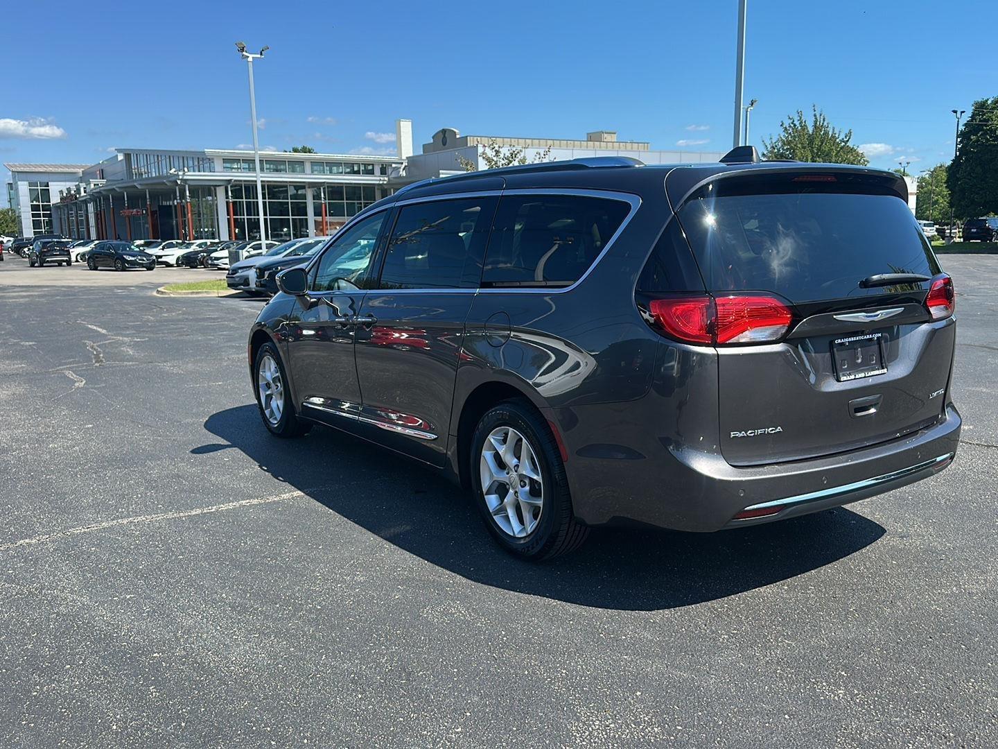 Chrysler Pacifica Limited 2019
