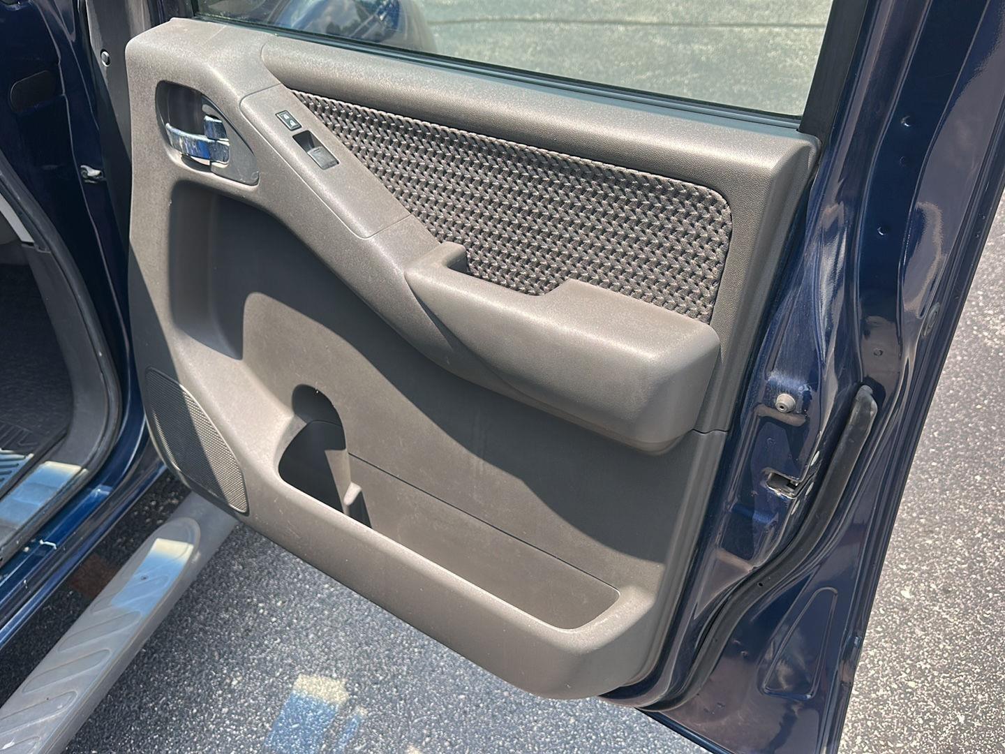 Nissan Frontier LE King Cab 2WD 2008