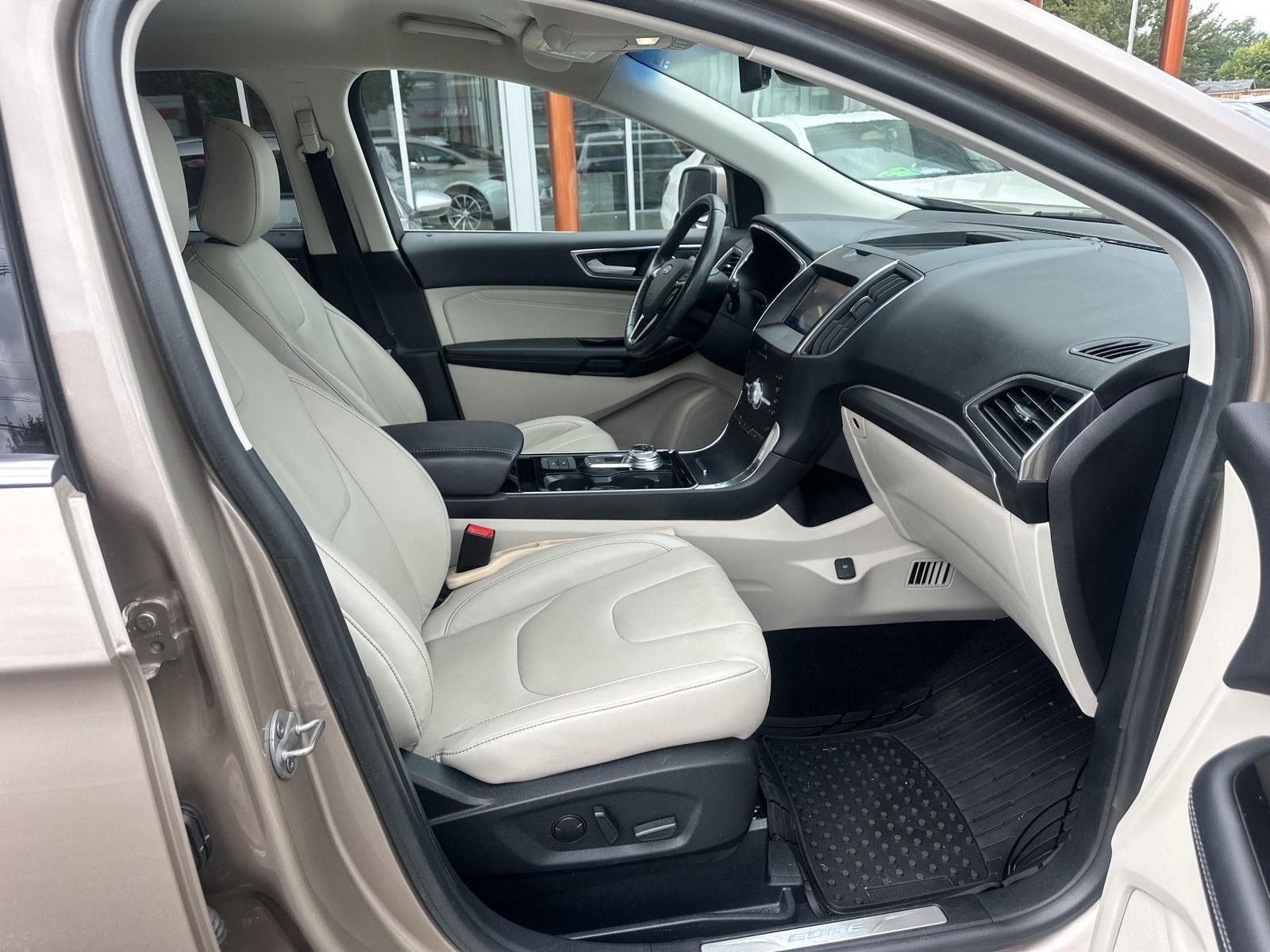Ford Edge Titanium 2020