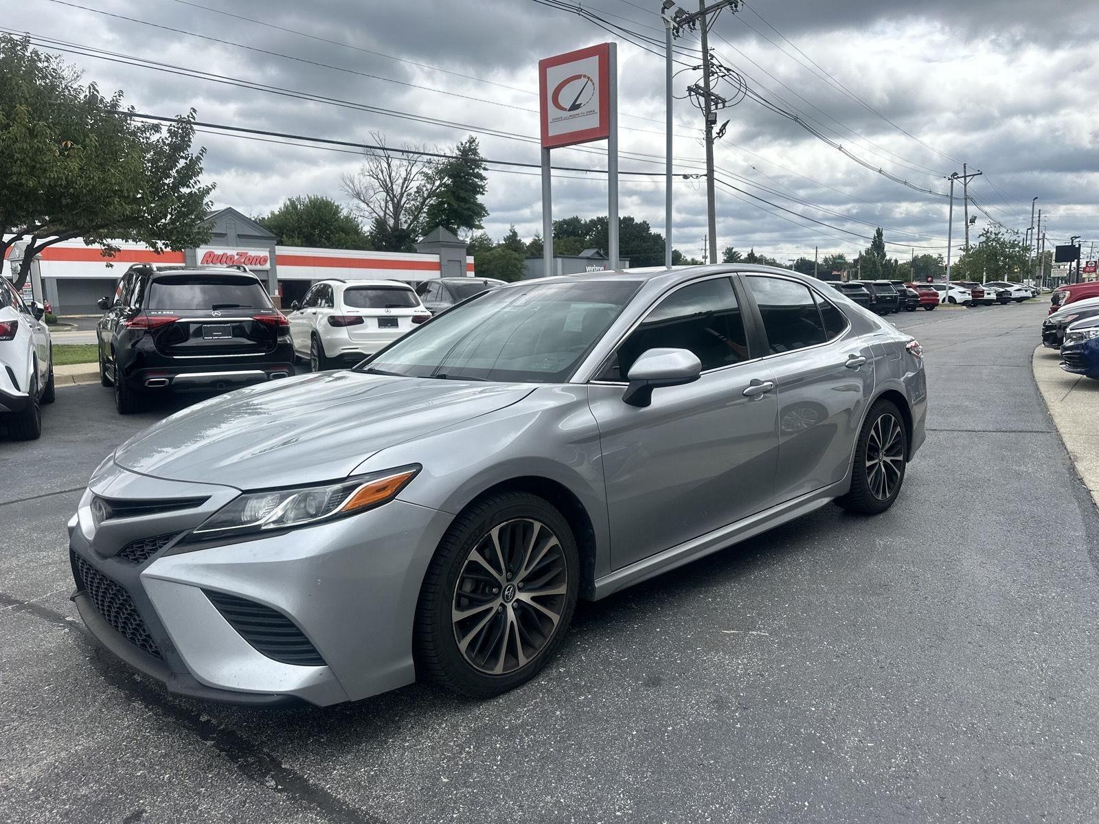 Toyota Camry SE 2018