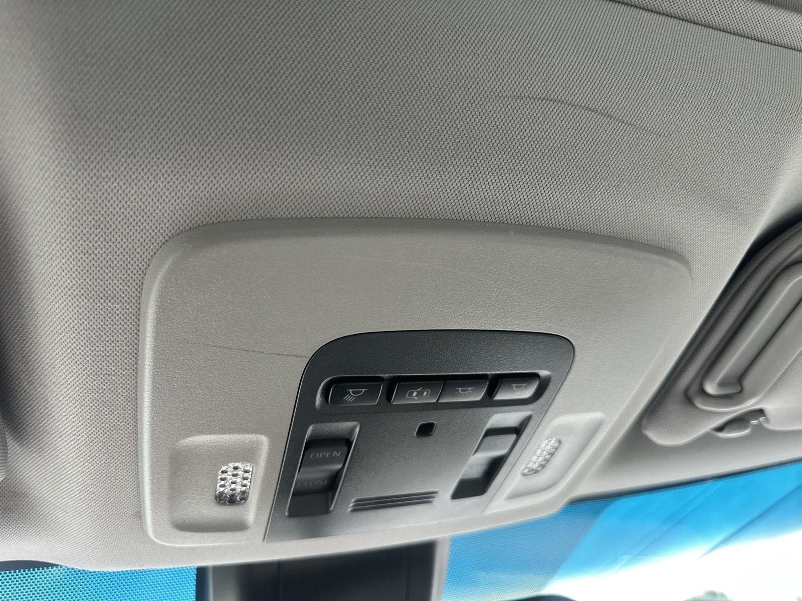 Toyota Camry SE 2018