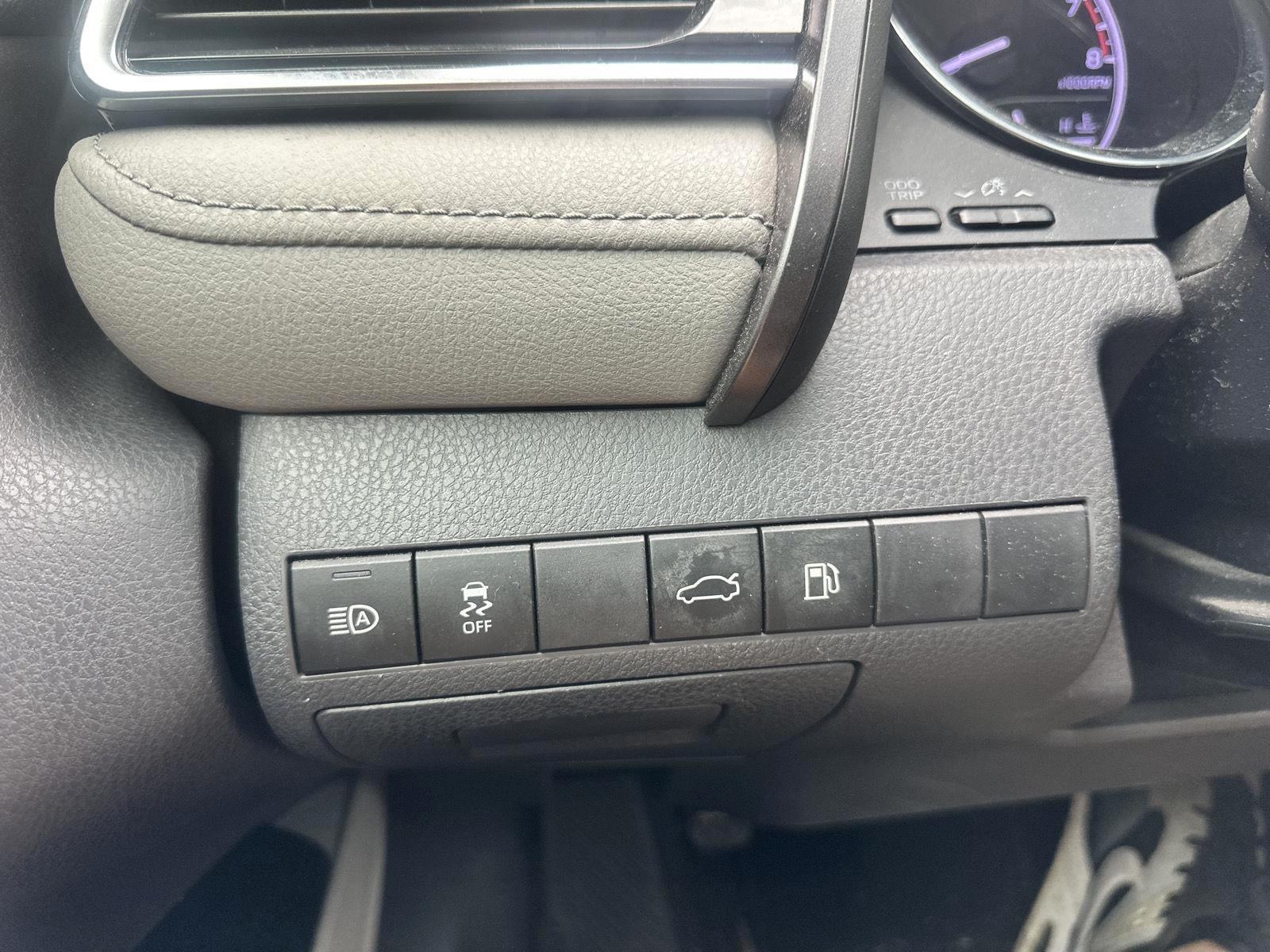 Toyota Camry SE 2018