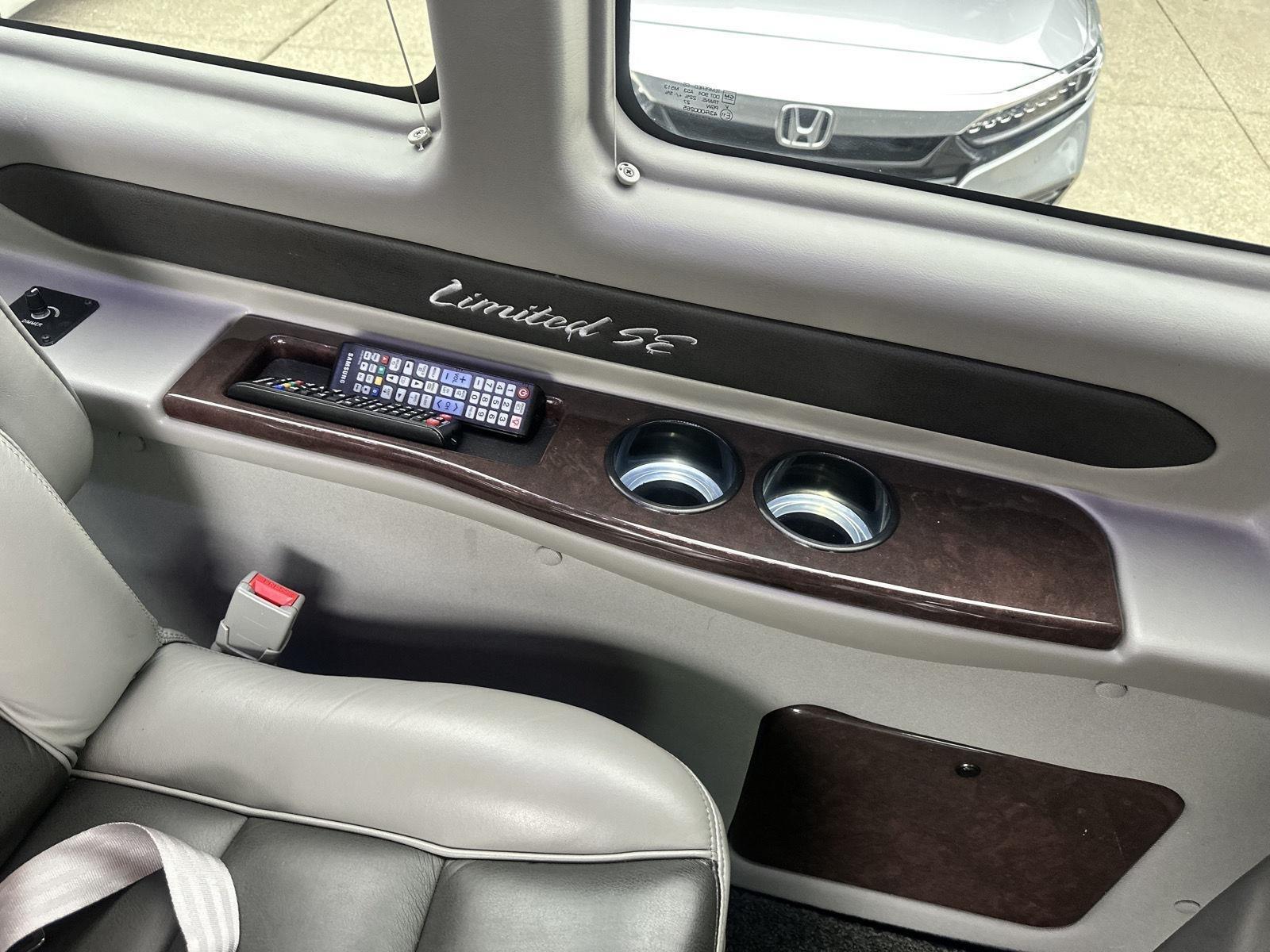 GMC Savana G2500 Cargo 2016