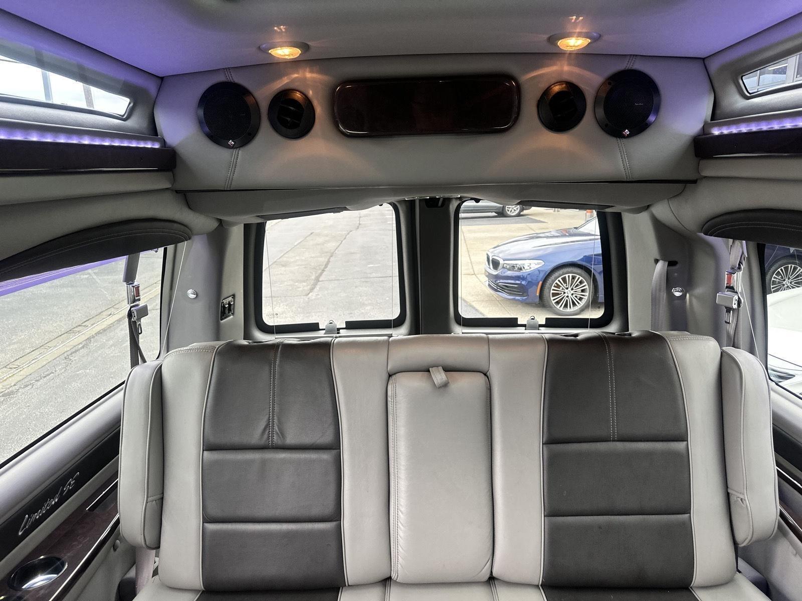 GMC Savana G2500 Cargo 2016