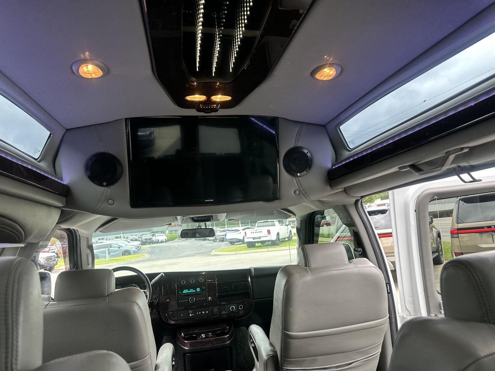 GMC Savana G2500 Cargo 2016
