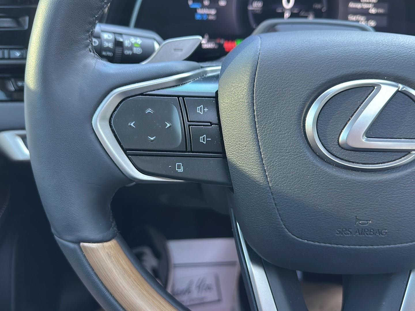 Lexus RX 350h AWD 2025