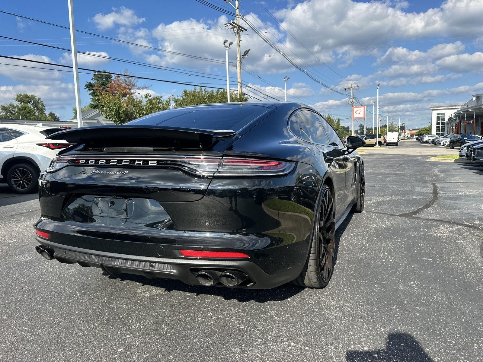 Porsche Panamera 4 2022