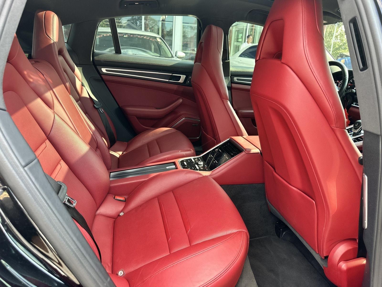 Porsche Panamera 4 2022