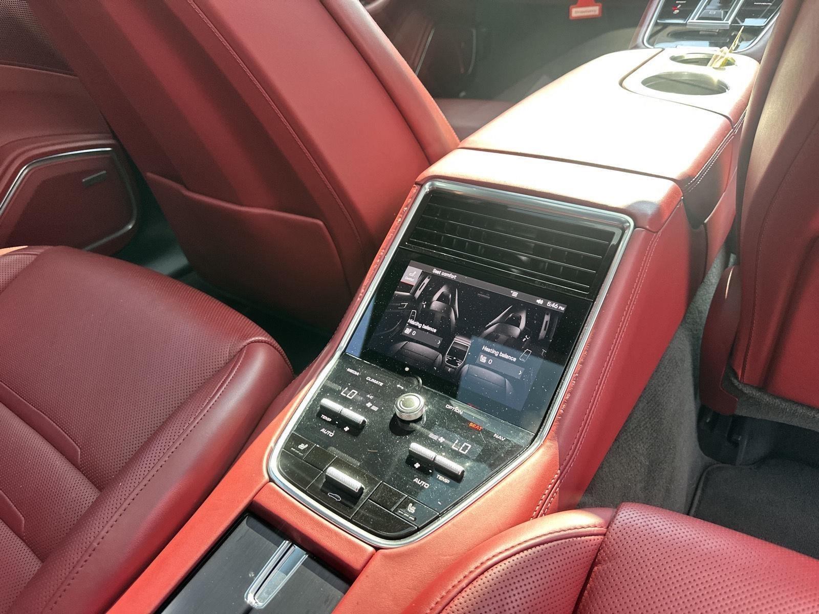 Porsche Panamera 4 2022
