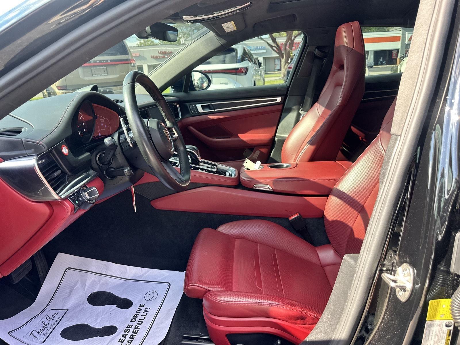 Porsche Panamera 4 2022