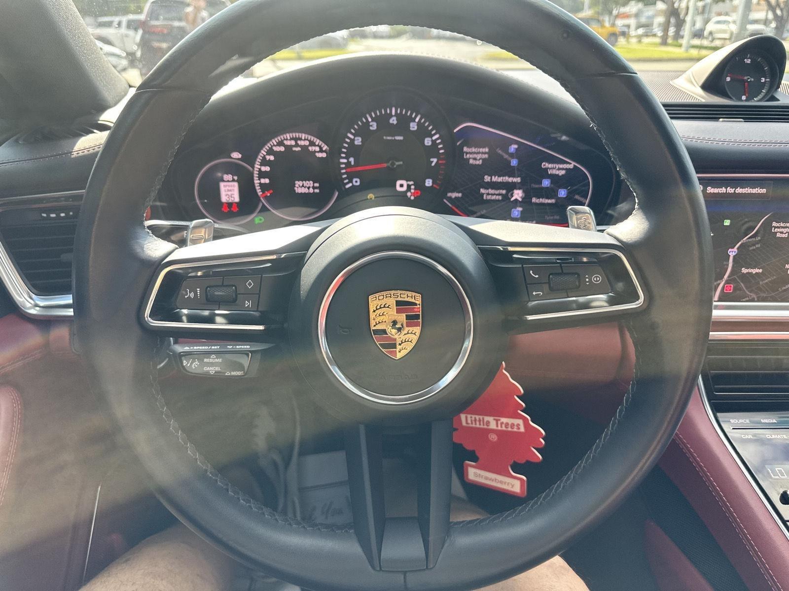 Porsche Panamera 4 2022