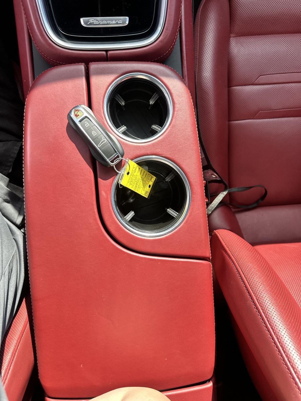 Porsche Panamera 4 2022